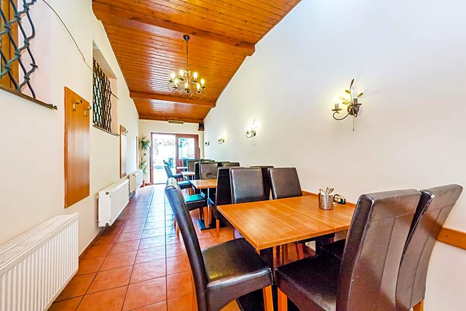 Nová Hospoda - Hotel & Restaurant