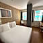 Hotel Alpha