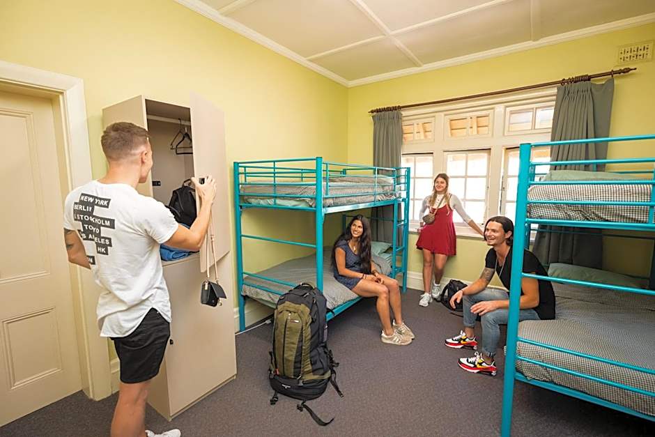 Newcastle Beach YHA Hostel