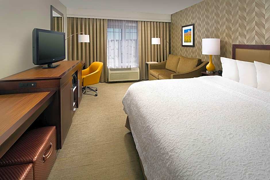 Hampton Inn By Hilton Kansas City The Legends