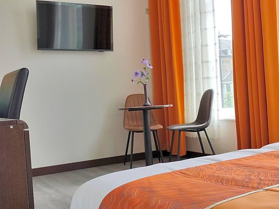 CN-Hotel