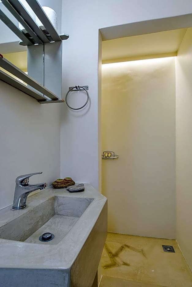 Rooster Guesthouse Rooms