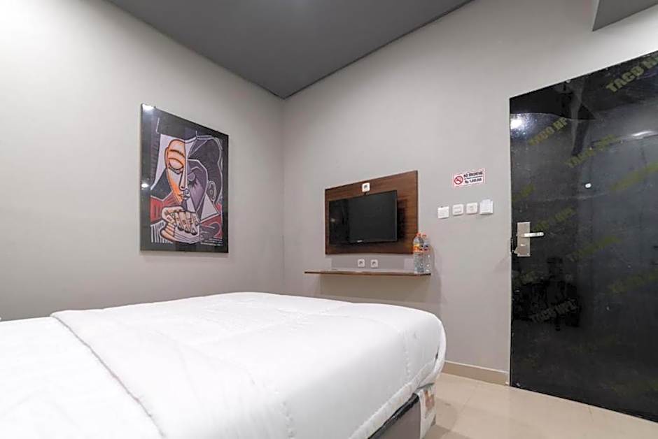 Glamour Hotel and Spa