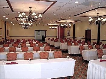 Holiday Inn Hotel & Suites Anaheim By IHG