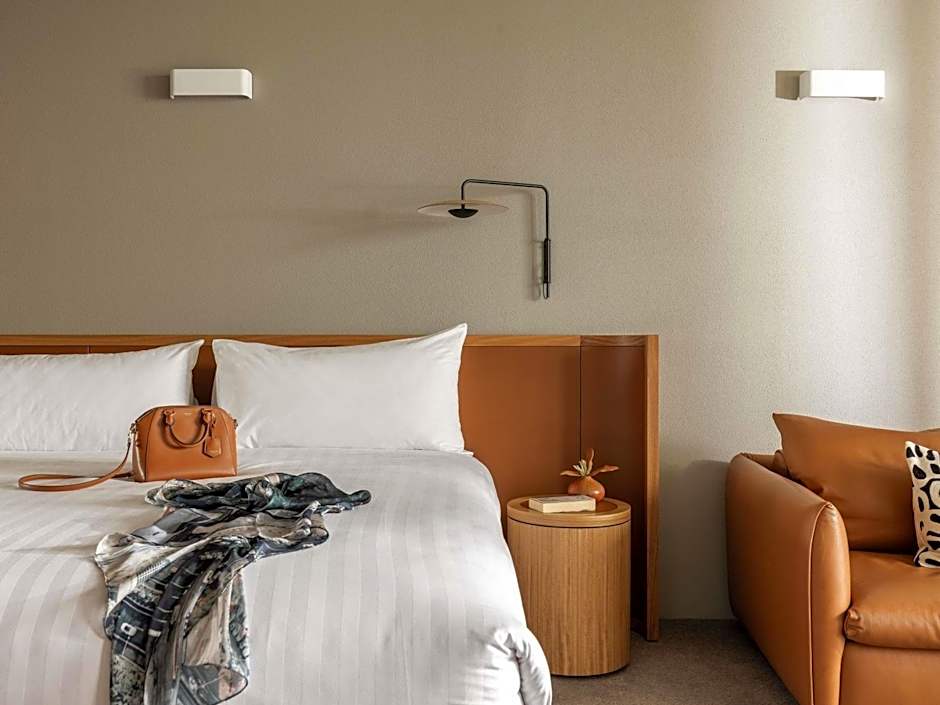 Wonil Hotel Perth, Handwritten Collection