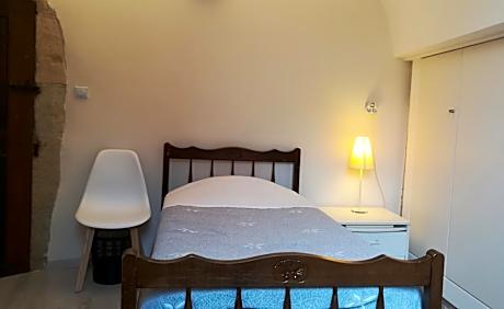 Single Room with Shared Shower and Toilet