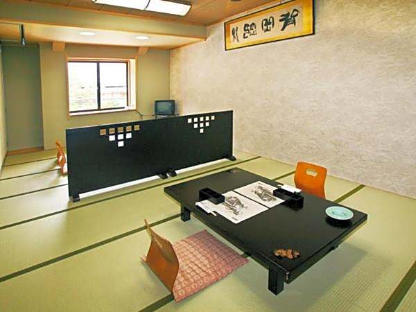 Gokayama Onsen Akaokan