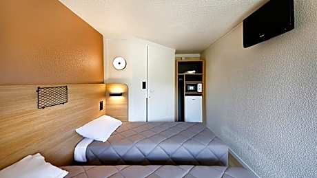 Standard Plus Twin Room