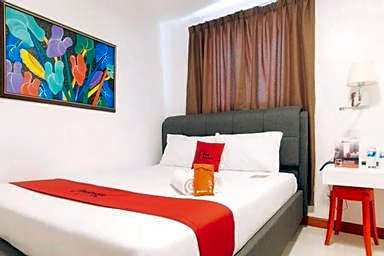 RedDoorz @ Leoncia Apartelle Mandaue City