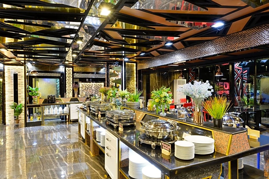 The Breton Hotel (Media)