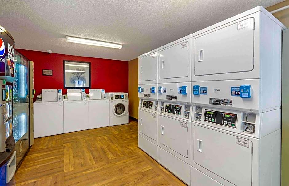 Extended Stay America Suites - Greensboro - Wendover Ave. - Big Tree Way