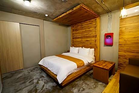 Bed No.302