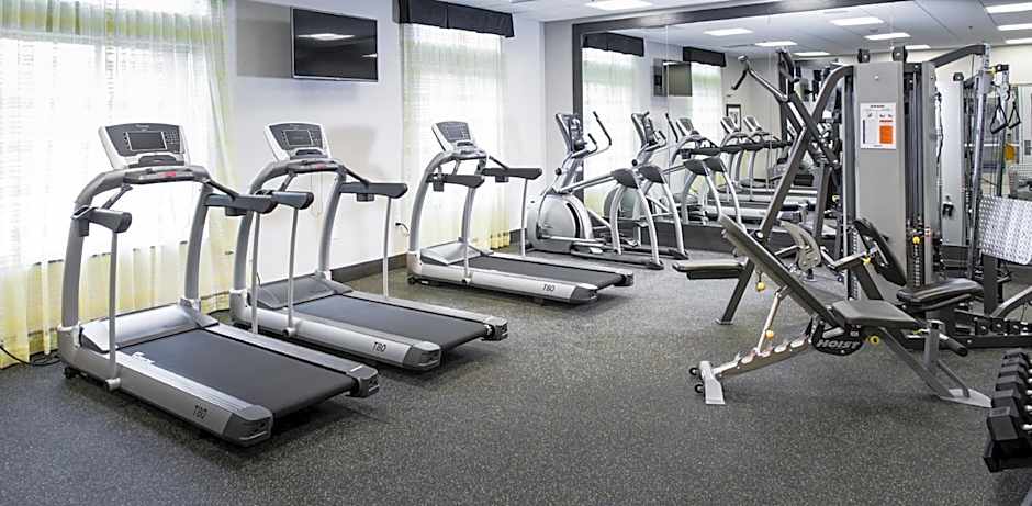 Holiday Inn Express and Suites Madison Central By IHG