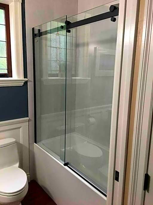 Character Stay across Swan Lake Nature Sanctuary