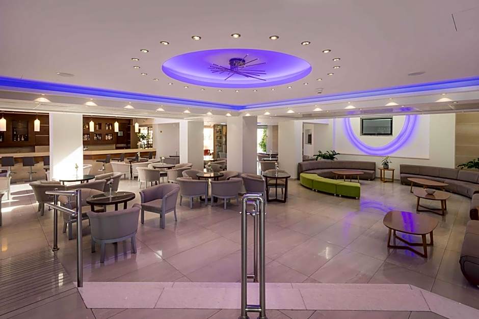 Tasia Maris Beach Hotel - Adults Only