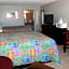 Express Inn & Suites - 5 Miles from St Petersburg Clearwater Airport