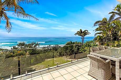 Sweeping Ocean Views over Sunrise Beach