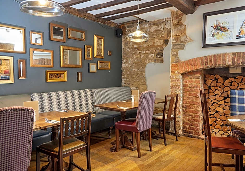 Red Lion Hotel by Greene King Inns