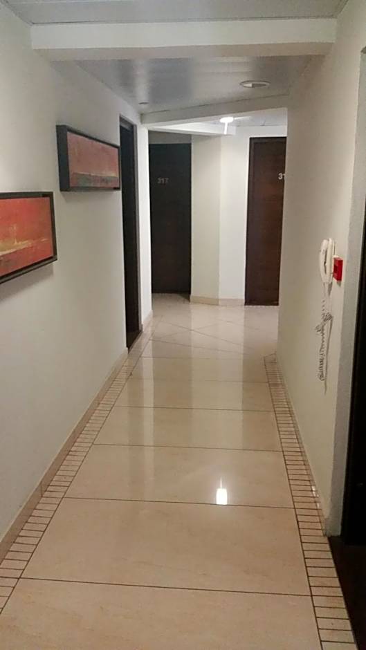 Livadhiotis City Hotel