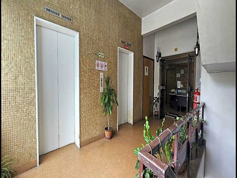 Hotel O Sianglory Inn