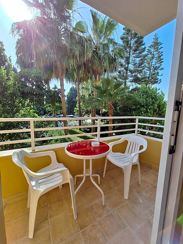 Apollonia Hotel Apartments