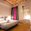 Primavera Hostel