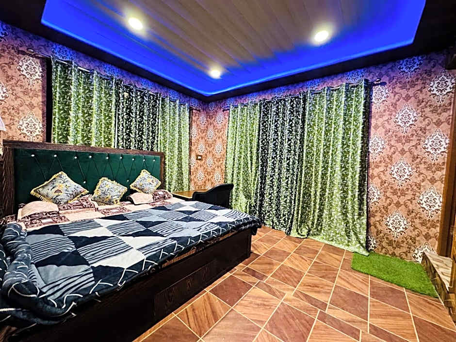 Gudoo Paying Guest House