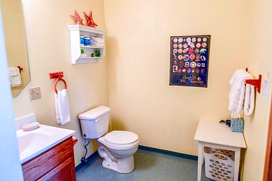 Sea Treasures Inn