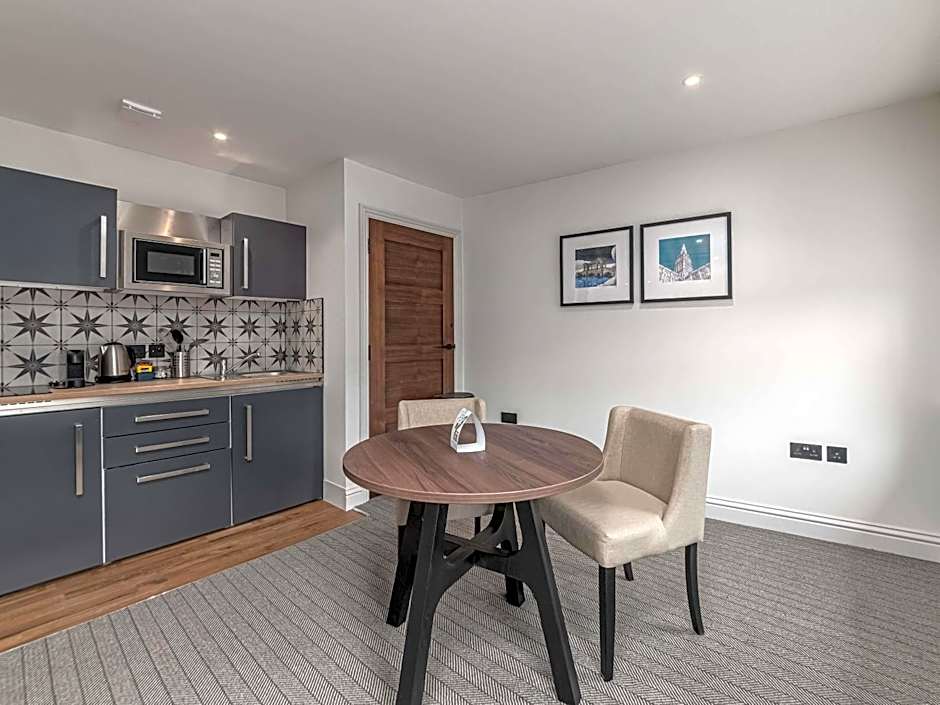 Mercure Salisbury White Hart Hotel