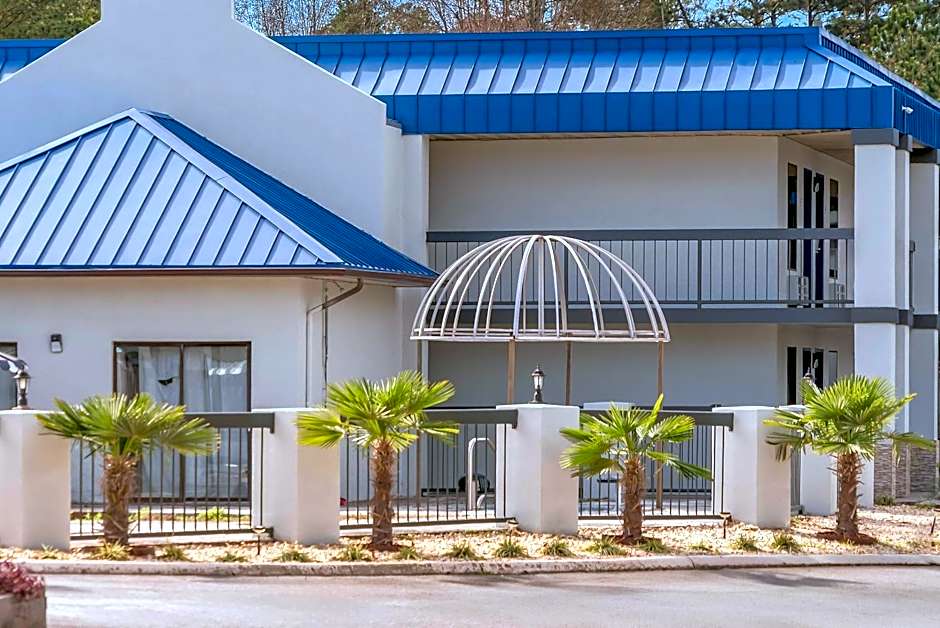 Rodeway Inn Greenwood