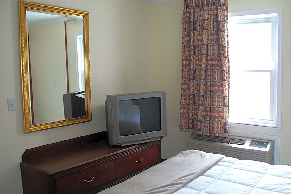Budget Inn & Suites