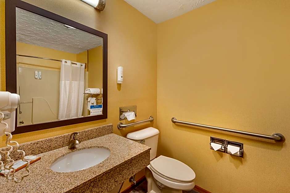 Quality Inn Greenville North