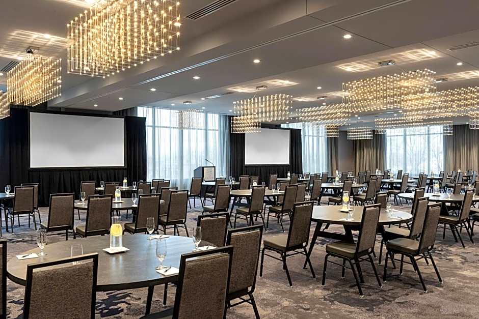 AC Hotel by Marriott Portsmouth Downtown/Waterfront