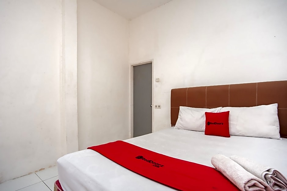 RedDoorz near Jalan Jenderal Sudirman Palembang