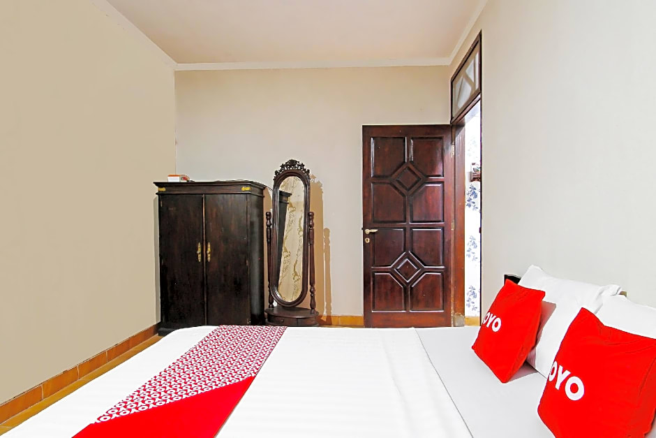 Hotel O Trihakso Guesthouse