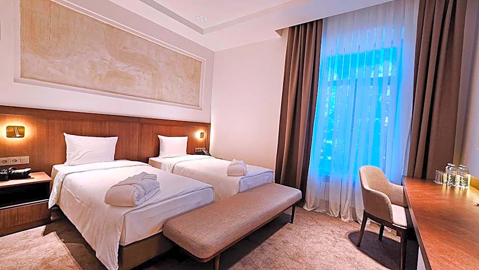 Grand Tien Shan Hotel