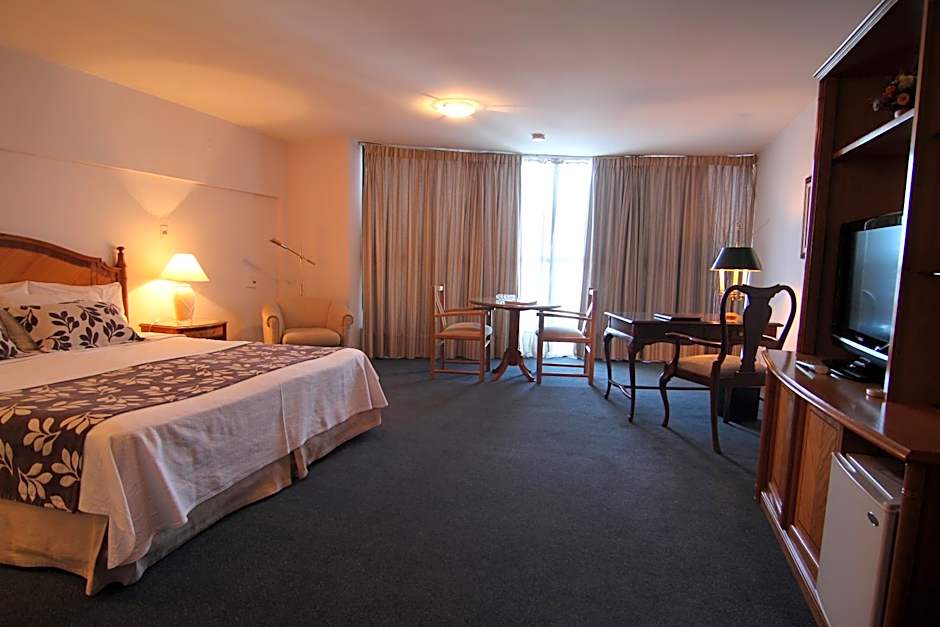 Crystal Palace Hotel