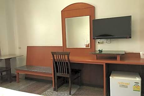 Lopburi Residence 2 Hotel And Resort