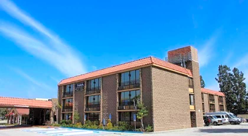 Alhambra Hotel