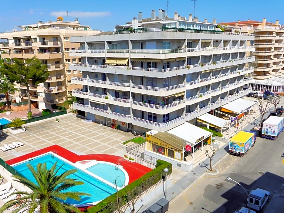 Rentalmar Zahara Family Suites