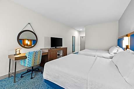 Queen Room with Two Queen Beds - Non-Smoking