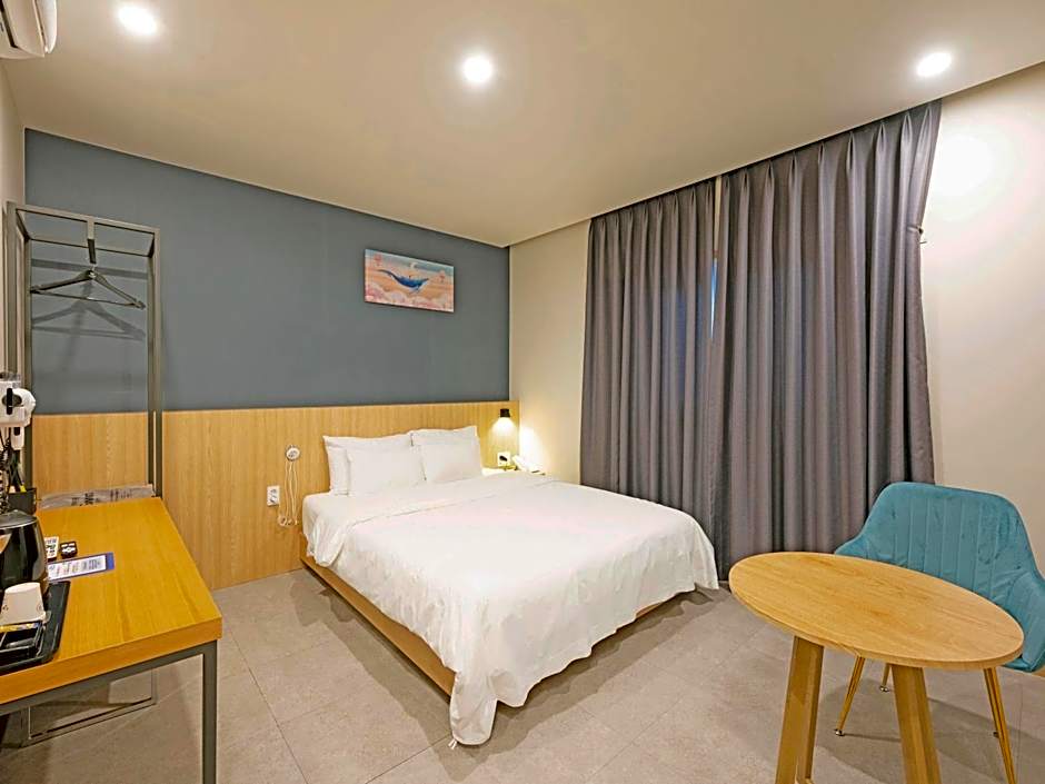 창원 호텔 레오 팔용점