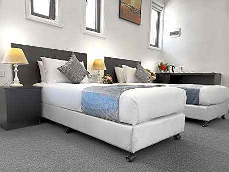 Standard Twin Room - Pet Friendly