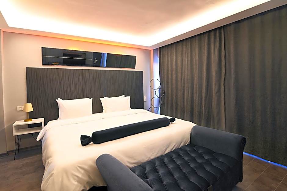 Via Ã‡iragan Hotel – Istanbul, FL