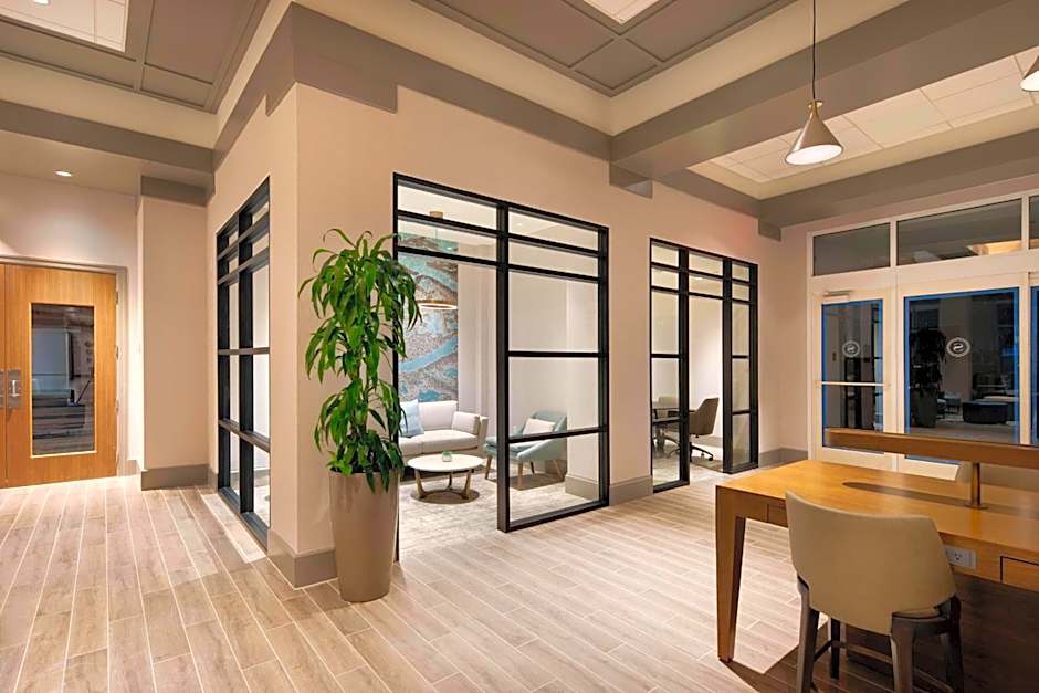 Sheraton® Suites Fort Lauderdale West