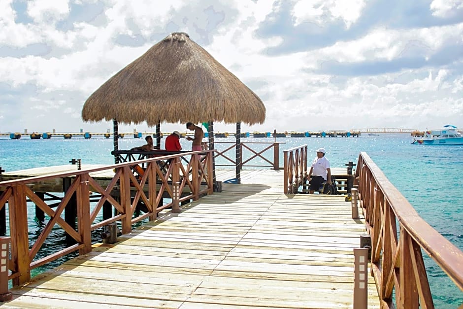 El Cid La Ceiba Beach Hotel