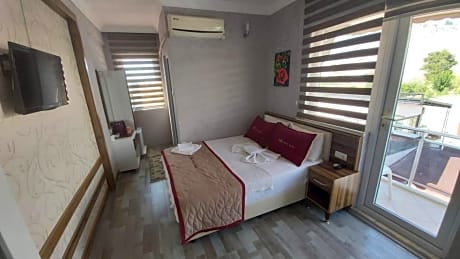 Double Room with Travertine View and Balcony