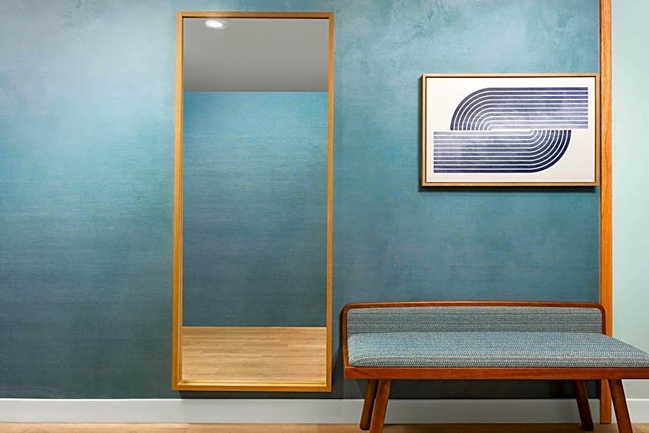 The Hiatus Clearwater Beach, Curio Collection by Hilton