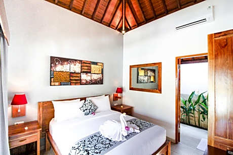 Suite with Pool View