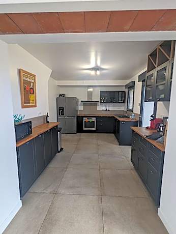 Grande maison au calme avec piscine proche mer